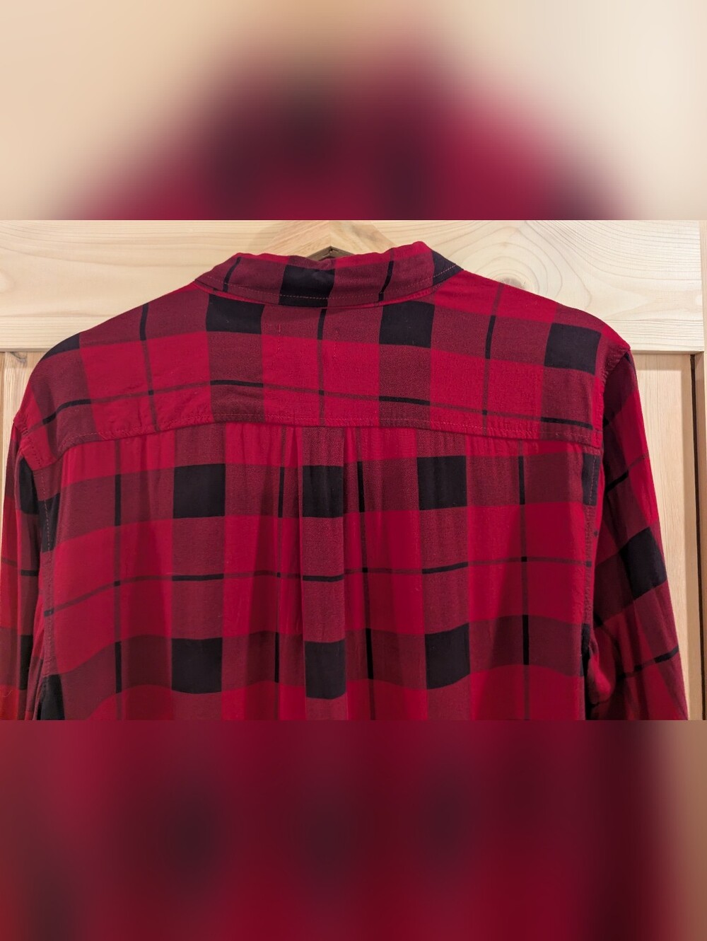 Wilfred Free 100% Rayon Red & Black Plaid Button-Up Shirt - Picture 6 of 9